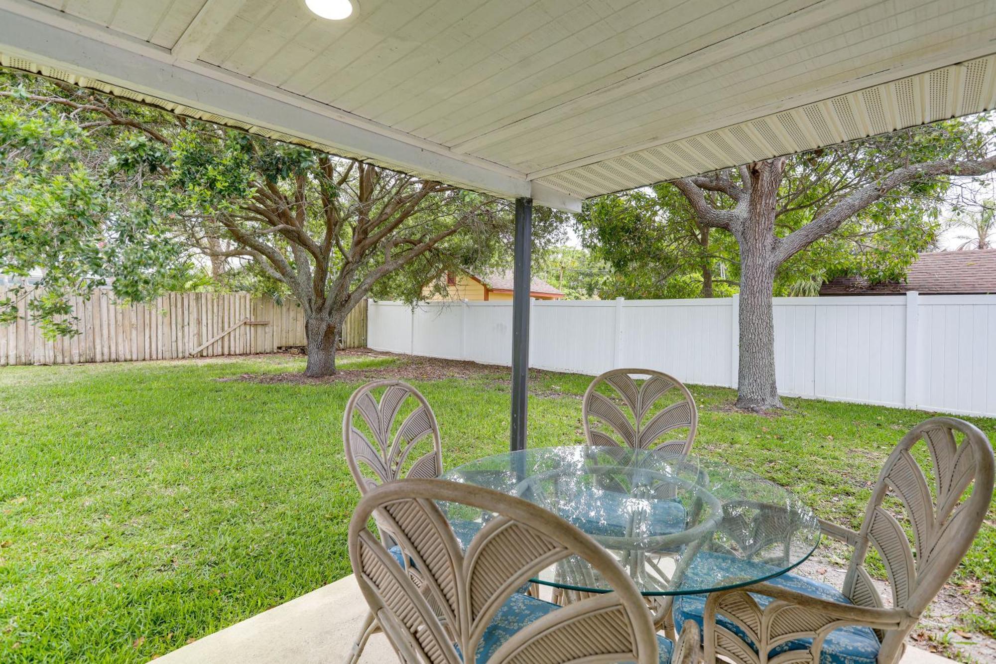 Pet-Friendly Cocoa Beach Home Walk To Beach! Exterior foto