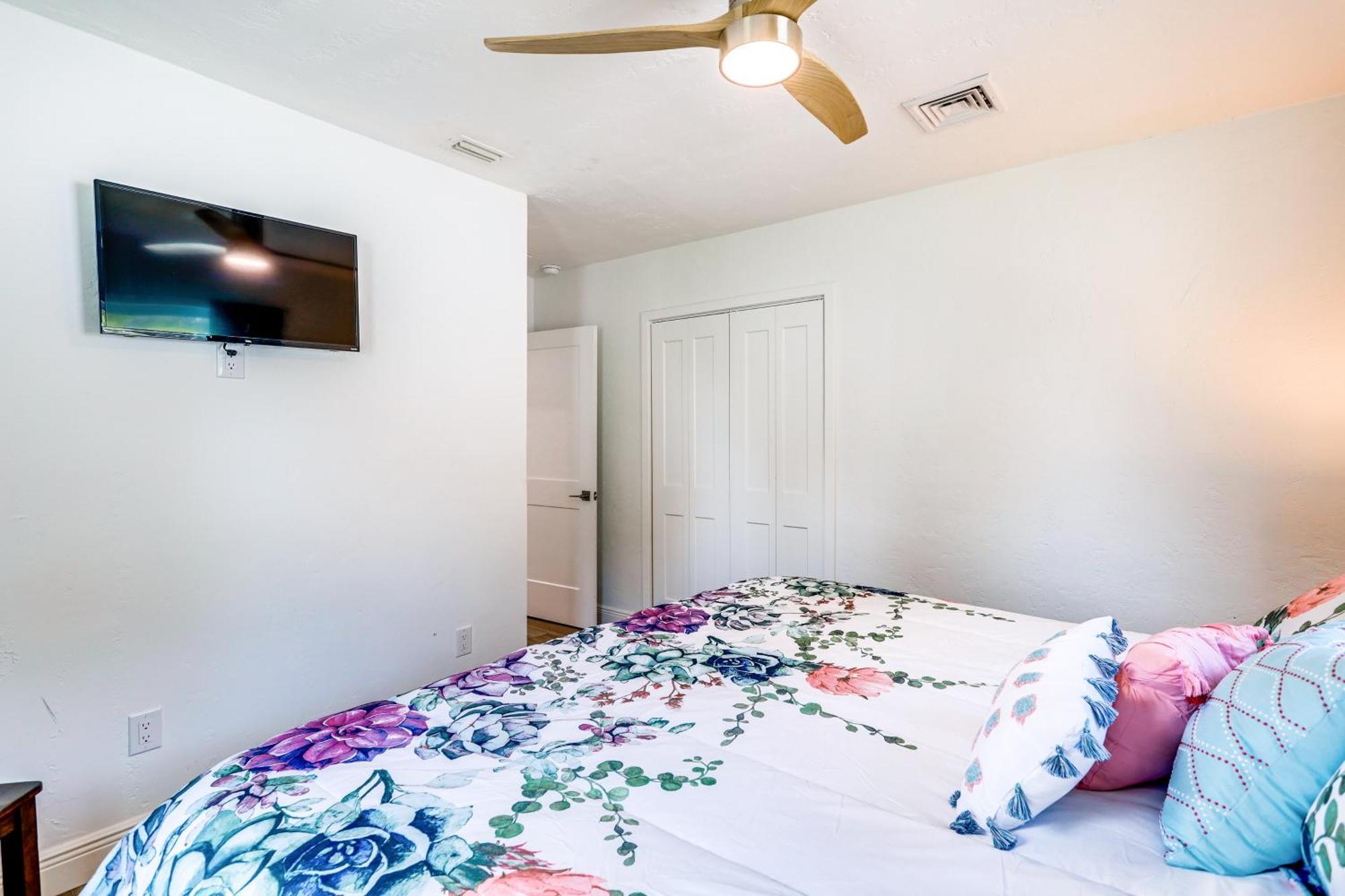 Pet-Friendly Cocoa Beach Home Walk To Beach! Exterior foto