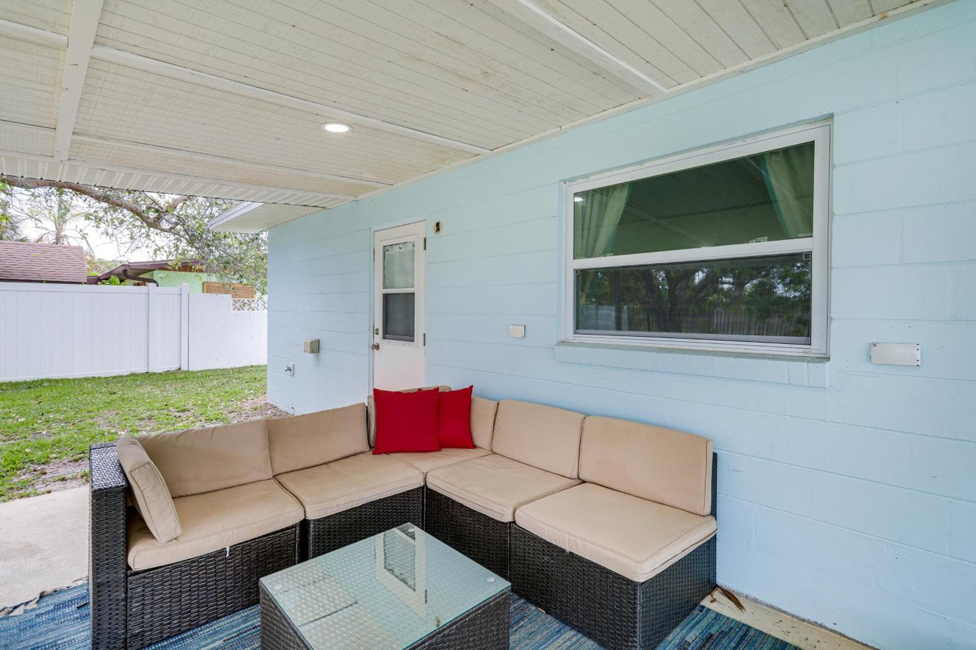 Pet-Friendly Cocoa Beach Home Walk To Beach! Exterior foto